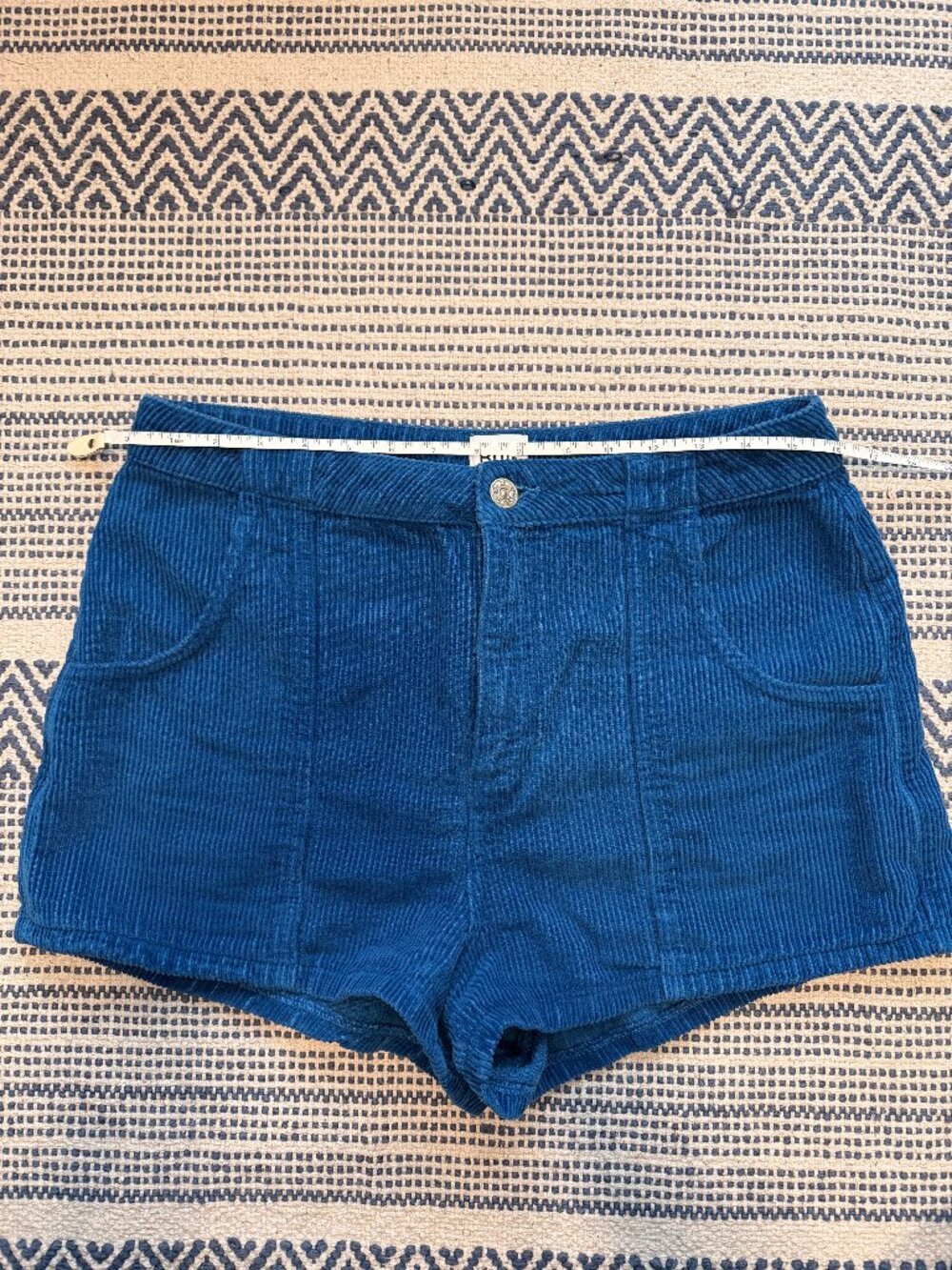 BDG Urban Outfitters - Blue Corduroy Women's Short Shorts (Large)